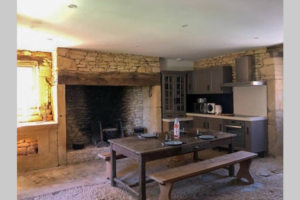 Chez Renou Et Prosperou Maison Typique Du Sarladait Saint-Genies Eksteriør billede