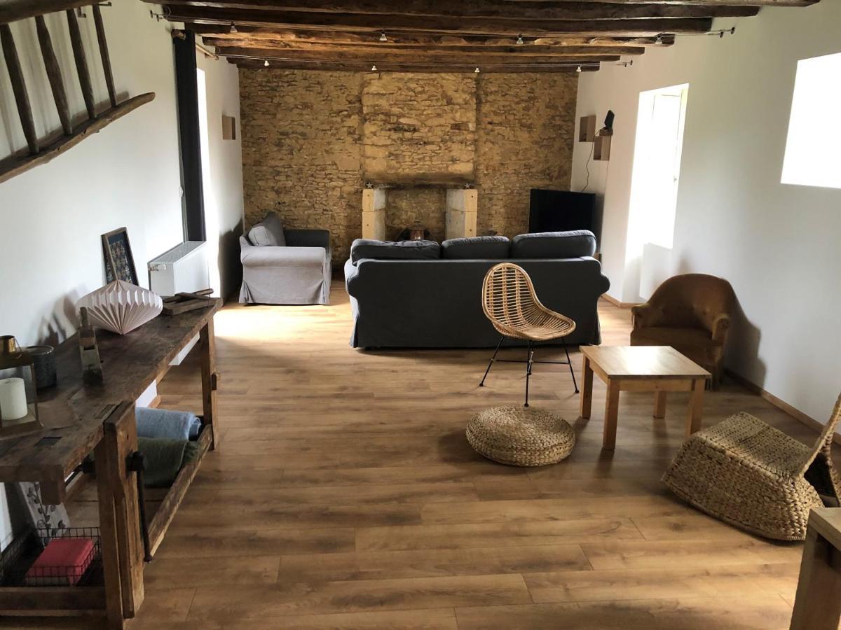 Chez Renou Et Prosperou Maison Typique Du Sarladait Saint-Genies Eksteriør billede