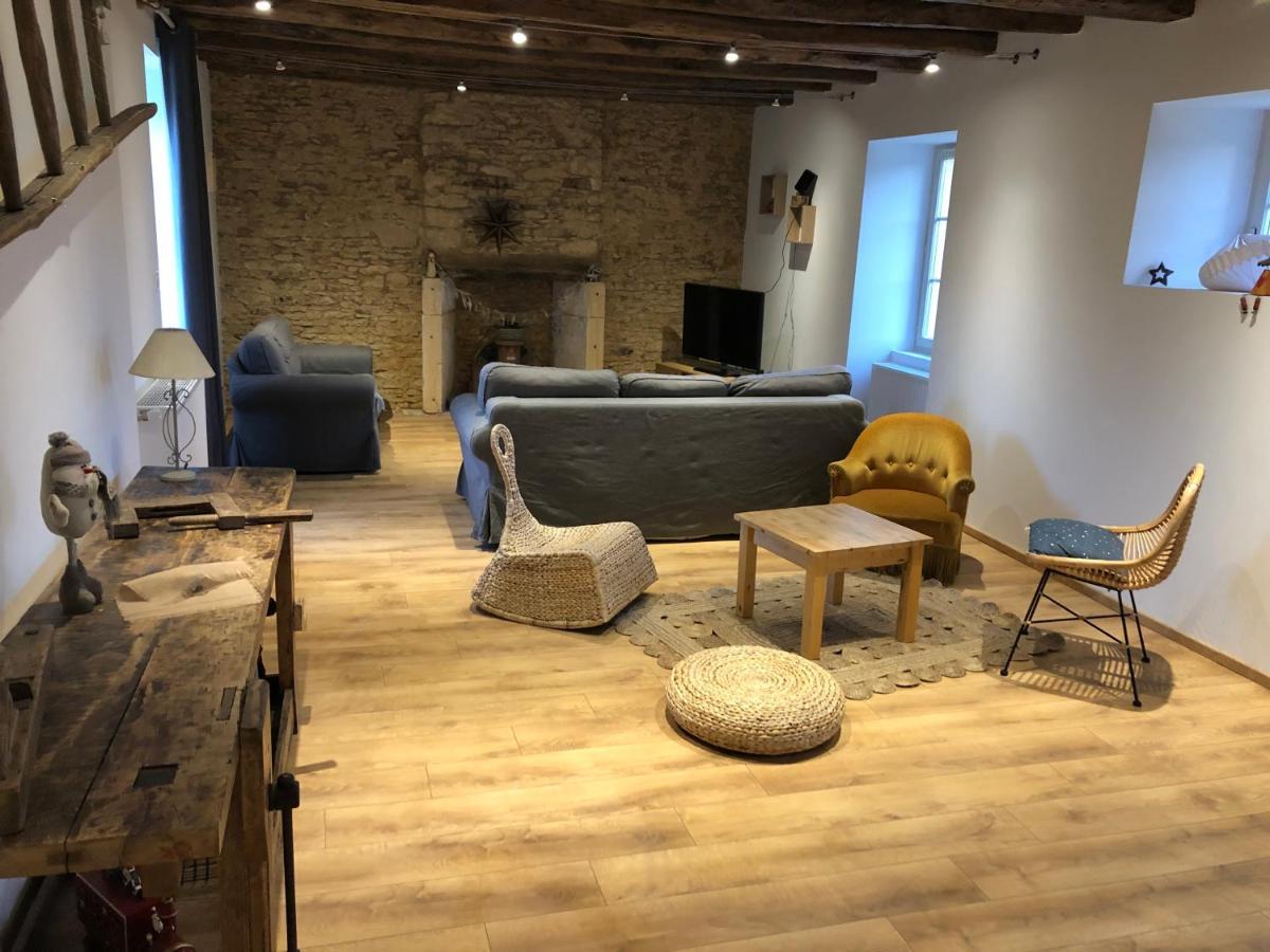 Chez Renou Et Prosperou Maison Typique Du Sarladait Saint-Genies Eksteriør billede