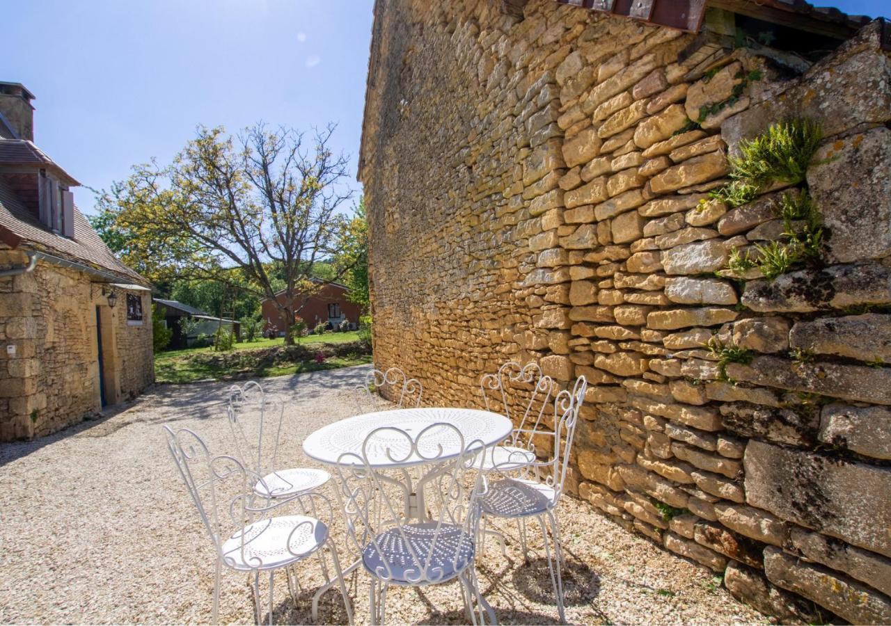 Chez Renou Et Prosperou Maison Typique Du Sarladait Saint-Genies Eksteriør billede