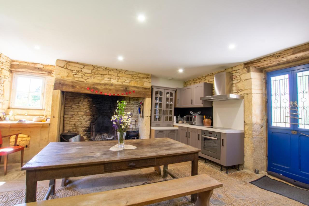 Chez Renou Et Prosperou Maison Typique Du Sarladait Saint-Genies Eksteriør billede