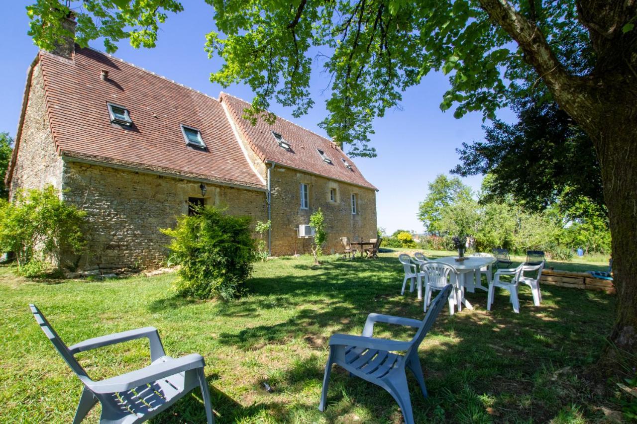 Chez Renou Et Prosperou Maison Typique Du Sarladait Saint-Genies Eksteriør billede