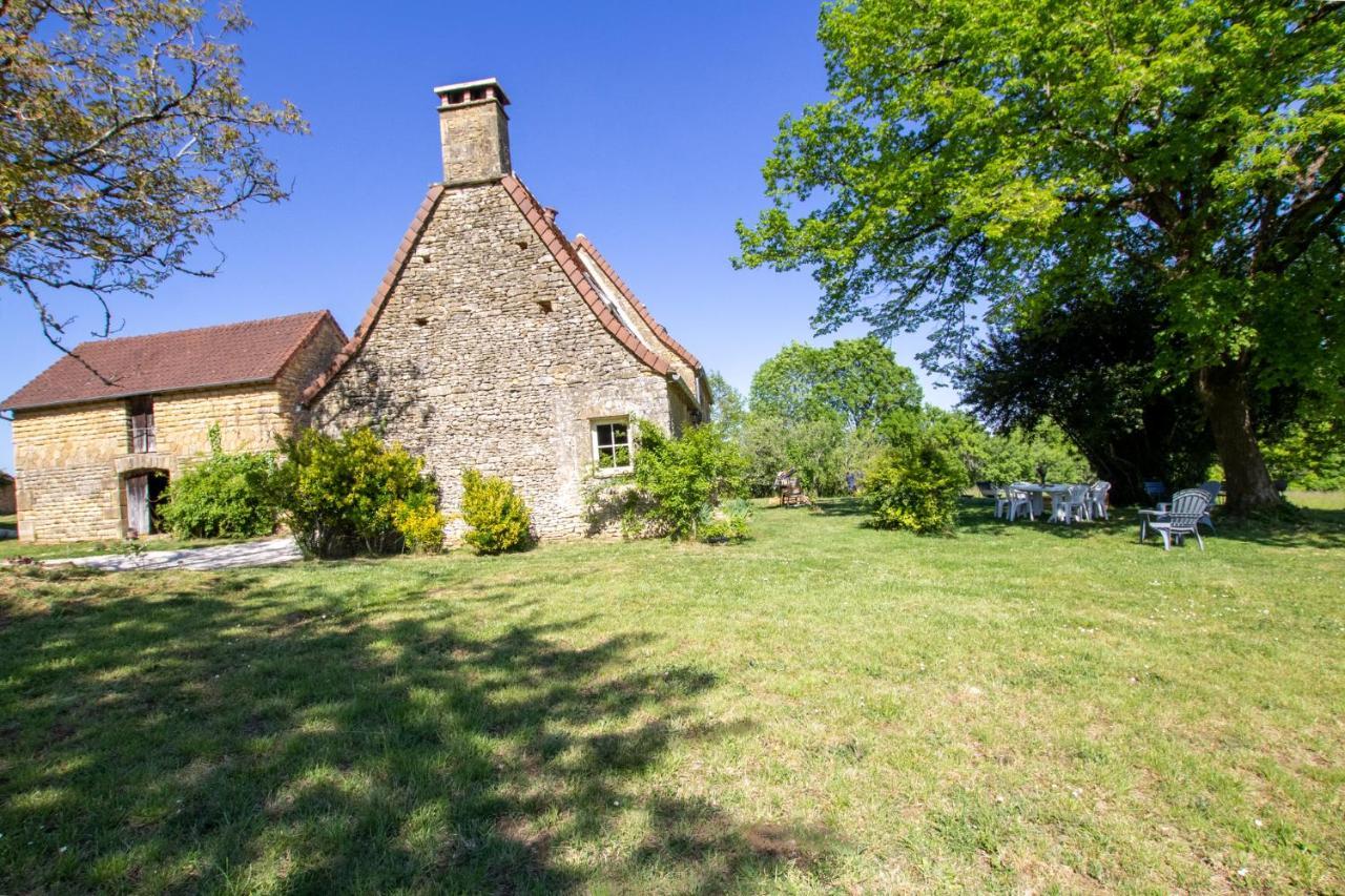 Chez Renou Et Prosperou Maison Typique Du Sarladait Saint-Genies Eksteriør billede