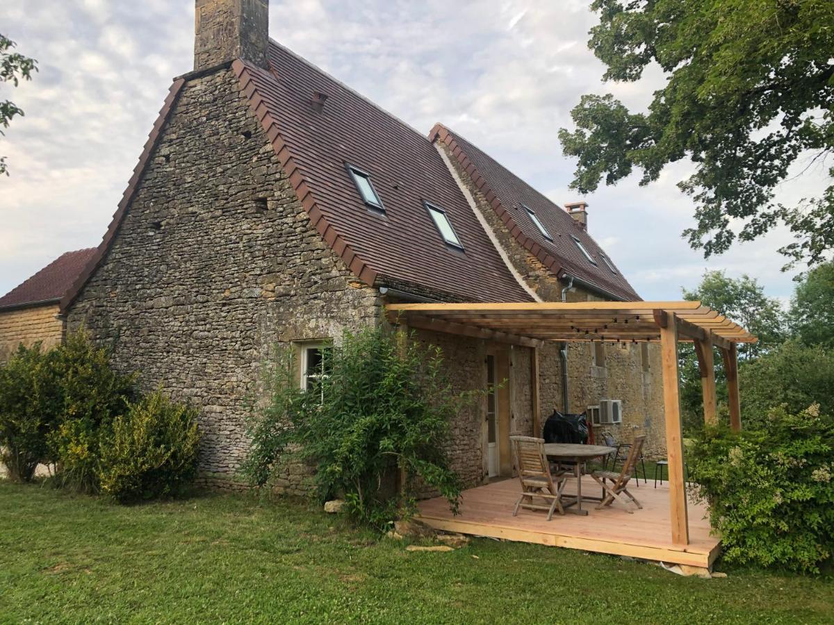 Chez Renou Et Prosperou Maison Typique Du Sarladait Saint-Genies Eksteriør billede
